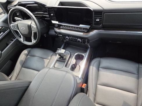 Used 2024 Chevrolet Silverado 1500 LT Trail Boss w/ LT Trail Boss Premium Package AWD/4WD image 23
