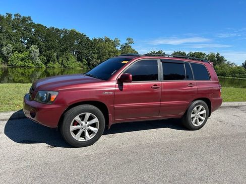 Used 2006 Toyota Highlander Limited FWD image 2