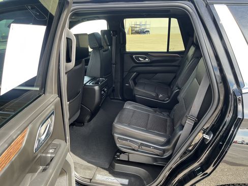 Used 2023 Chevrolet Tahoe High Country w/ Advanced Technology Package AWD/4WD image 15