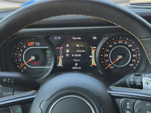 Used 2025 Jeep Wrangler Unlimited Rubicon 392 AWD/4WD image 12