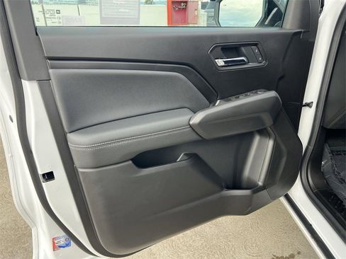 New 2026 GMC Canyon Elevation image 10