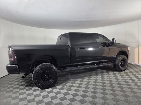 Used 2023 RAM 2500 Laramie AWD/4WD image 6