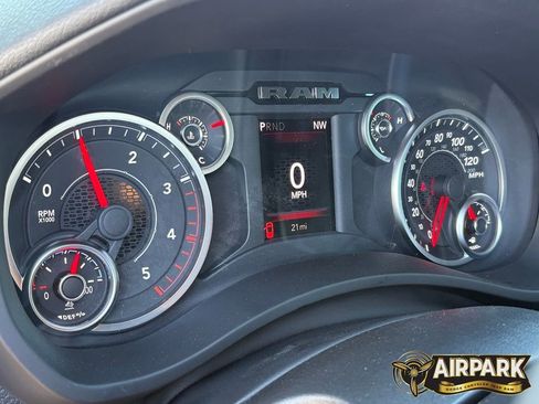 New 2026 RAM 3500 Big Horn AWD/4WD image 21