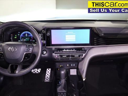 Used 2025 Toyota Camry SE w/ Multimedia Upgrade Package FWD image 23