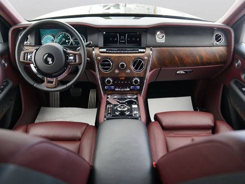 Certified 2020 Rolls-Royce Cullinan AWD/4WD image 44