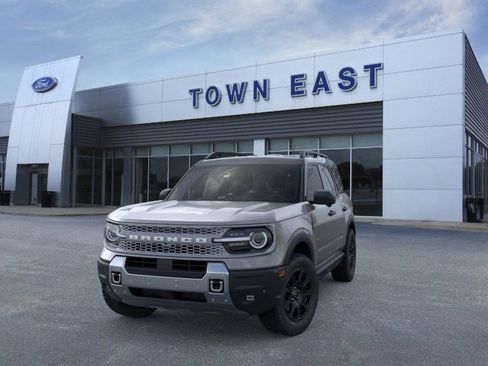 New 2025 Ford Bronco Sport Badlands image 2