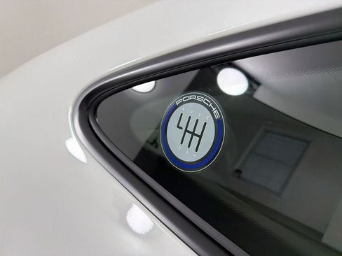 Certified 2025 Porsche 911 Carrera RWD image 40