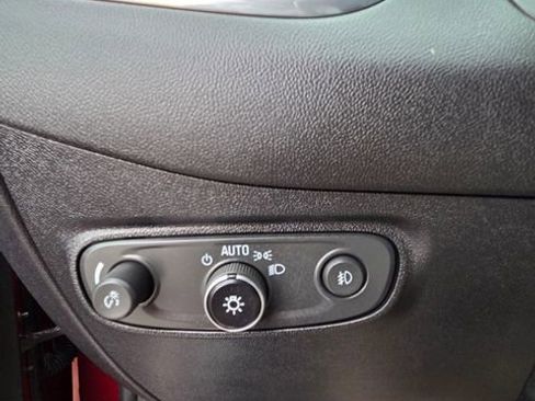 Used 2019 Chevrolet Equinox Premier image 15