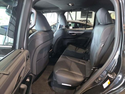 Used 2026 Lexus LX 600 F Sport w/ Accessory Package (Z1) AWD/4WD image 5