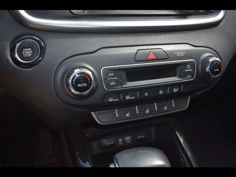Used 2019 Kia Sorento EX w/ EX Touring Package FWD image 12