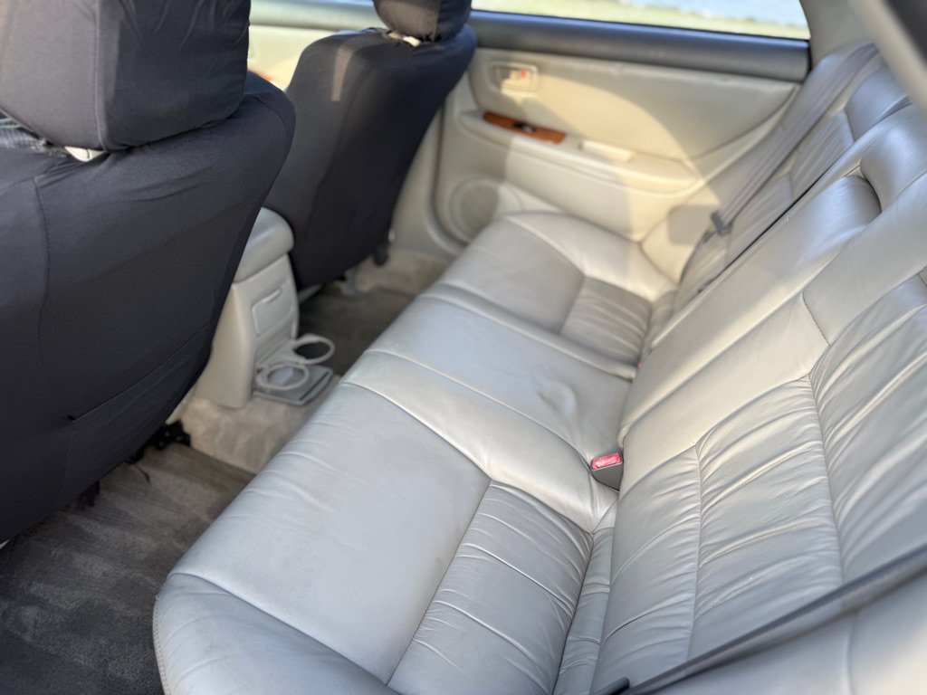 Used 1998 Lexus ES 330 w/ Leather Trim Pkg FWD image 16