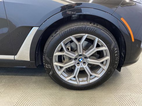 Used 2024 BMW X7 xDrive40i w/ Premium Package image 42