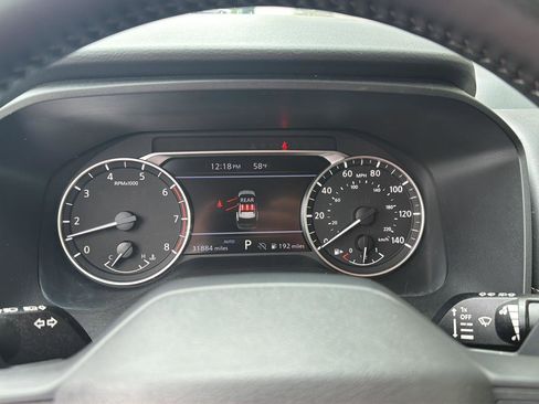 Used 2025 Nissan Rogue SV AWD/4WD image 23