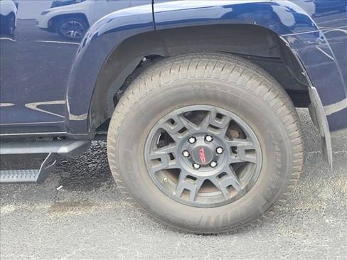 Used 2022 Toyota 4Runner SR5 RWD image 25