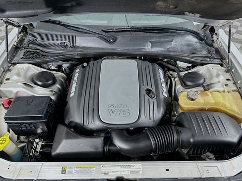 Used 2012 Dodge Challenger R/T image 27