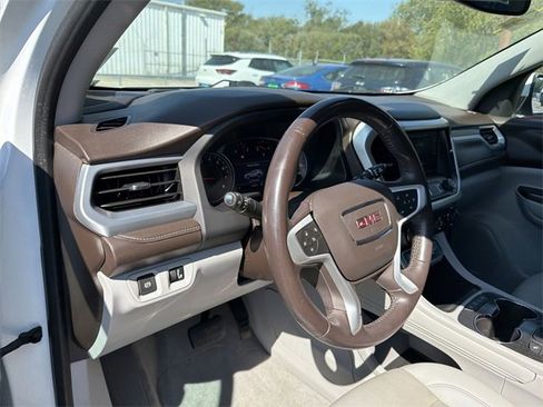 Certified 2021 GMC Acadia SLT w/ Trailering Package image 10