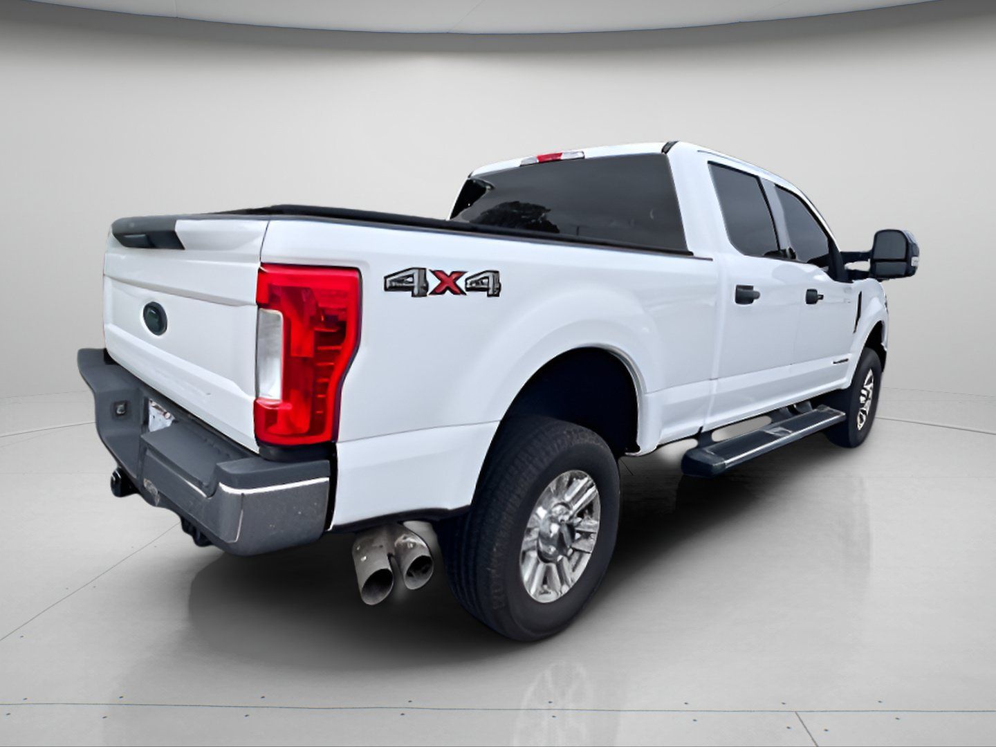 Used 2018 Ford F250 XLT AWD/4WD image 8