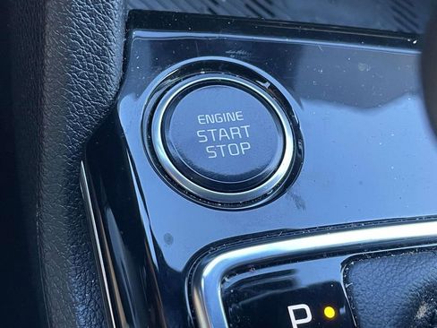 Used 2023 Kia Sportage SX image 36