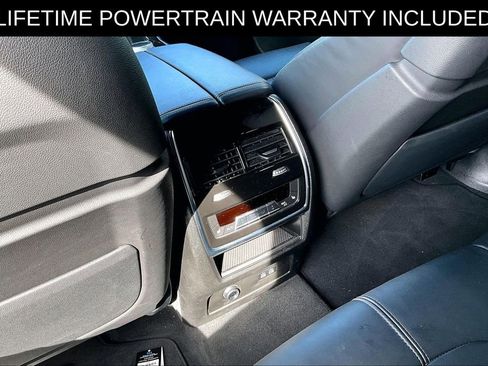 Used 2025 BMW X5 xDrive50e image 25