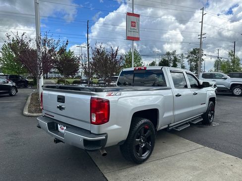 Used 2018 Chevrolet Silverado 1500 LTZ Z71 w/ Redline Edition AWD/4WD image 5