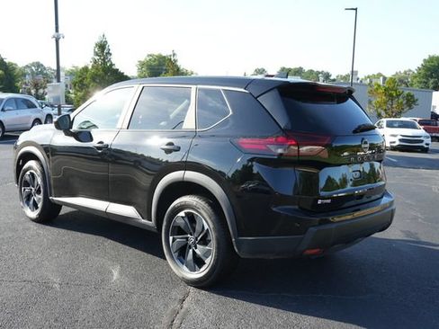 Used 2025 Nissan Rogue SV AWD/4WD image 5