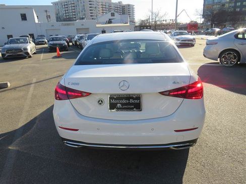 Used 2024 Mercedes-Benz C 300 4MATIC Sedan image 3
