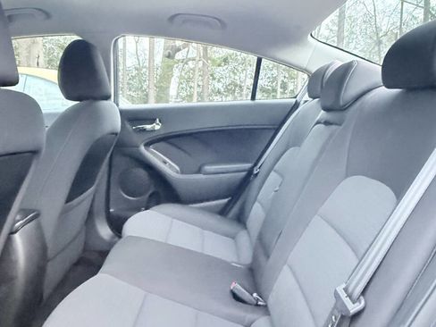 Used 2014 Kia Forte LX w/ Popular Package image 11