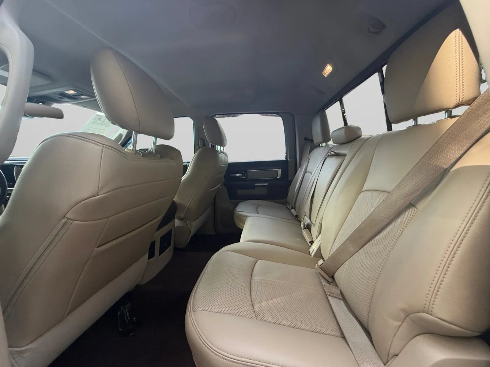Used 2017 RAM 1500 Laramie w/ Convenience Group AWD/4WD image 26