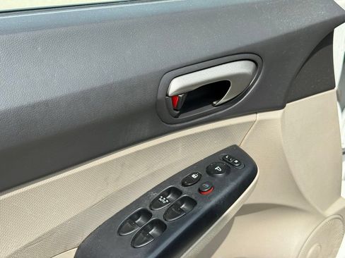 Used 2010 Honda Civic LX image 11