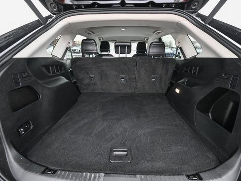 Certified 2024 Ford Edge SEL w/ Convenience Package image 16