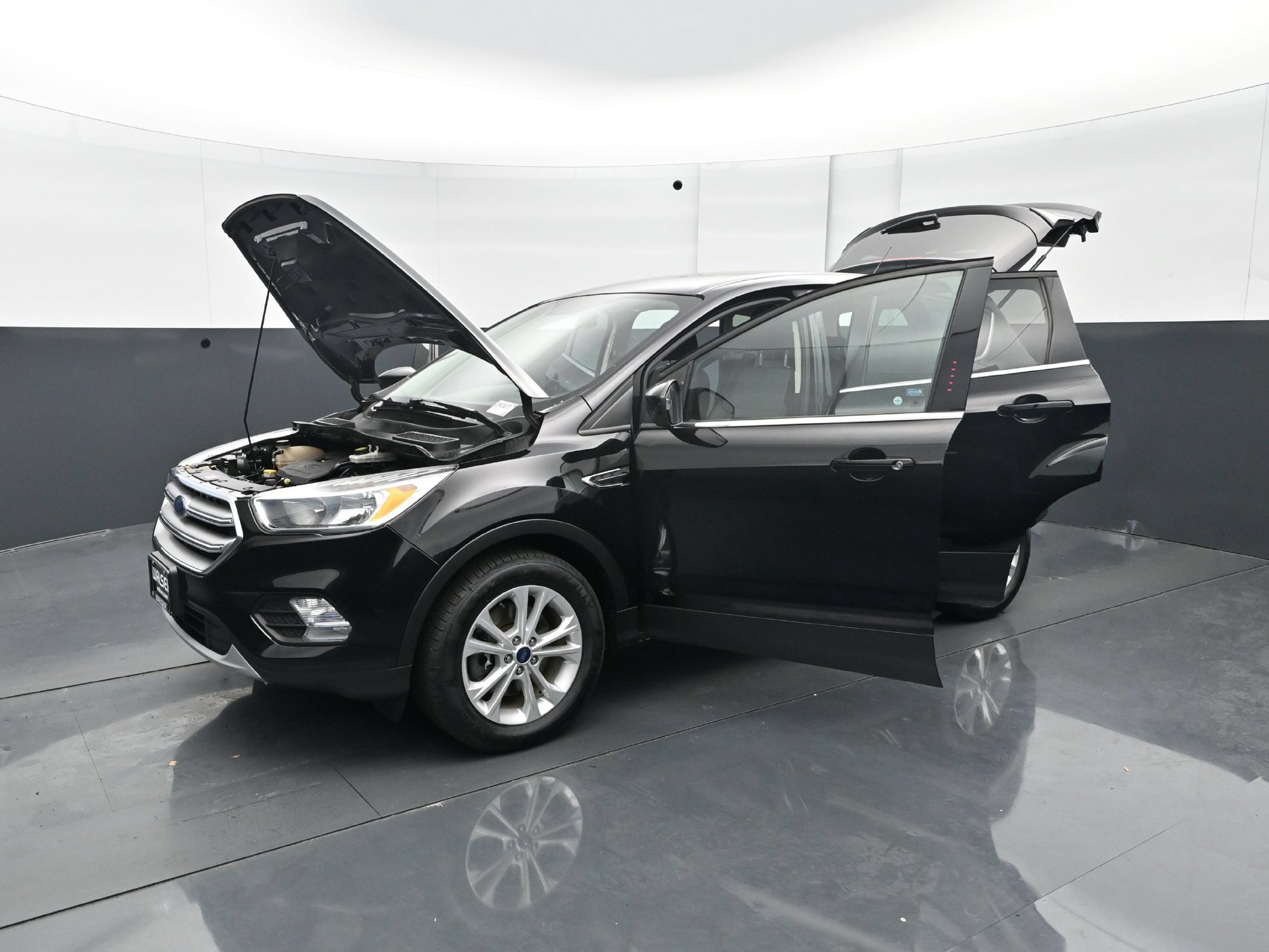 Used 2017 Ford Escape SE AWD/4WD image 28