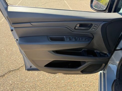 Used 2025 Honda Odyssey Sport-L image 15