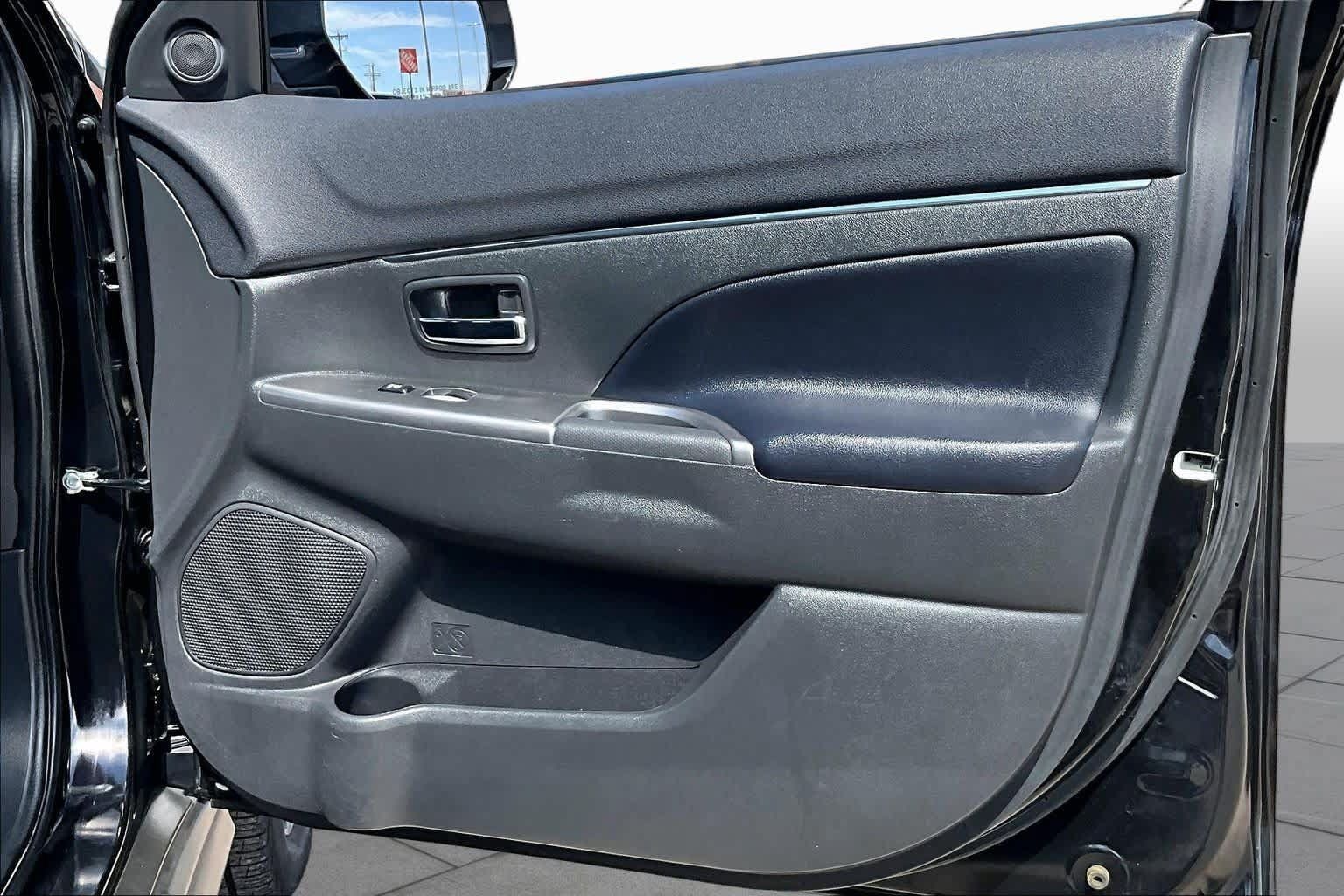 Used 2024 Mitsubishi Outlander Sport SE AWD/4WD image 22