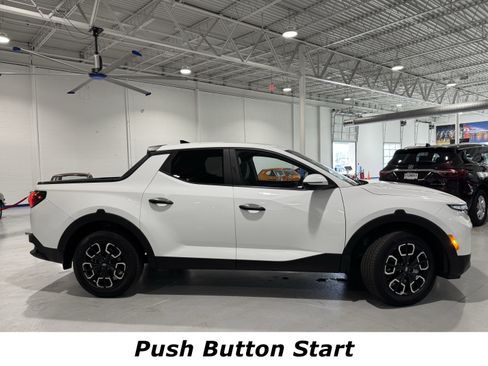 Used 2023 Hyundai Santa Cruz SEL w/ Cargo Package image 2