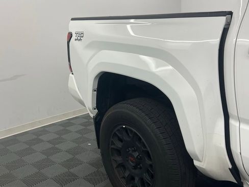 Used 2024 Toyota Tacoma TRD Sport image 7