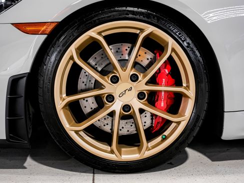 Used 2021 Porsche 718 Cayman GT4 image 43