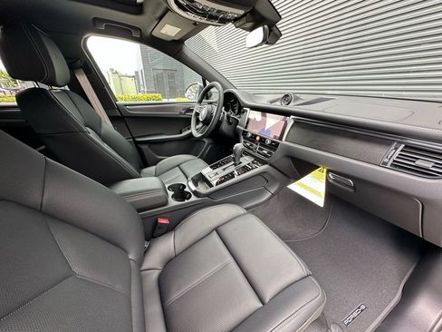 Used 2026 Porsche Macan GTS AWD/4WD image 41