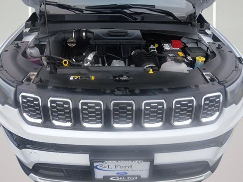 Used 2025 Jeep Compass Limited AWD/4WD image 21