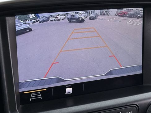 Used 2020 Chevrolet Colorado LT w/ LT Convenience Package image 17