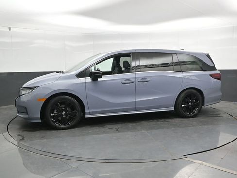 Used 2023 Honda Odyssey Sport image 9
