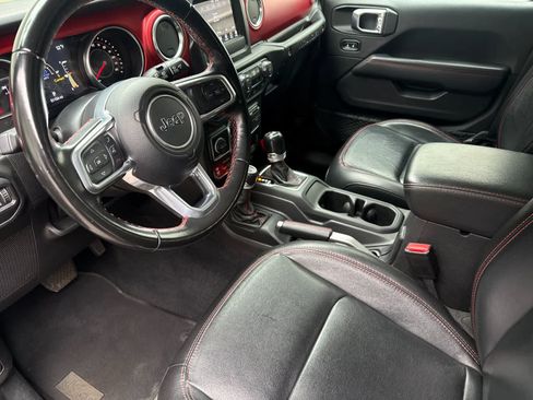 Used 2021 Jeep Wrangler Unlimited Rubicon w/ Dual Top Group AWD/4WD image 11