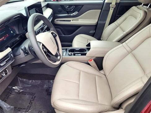 Certified 2023 Lincoln Corsair FWD image 11