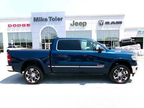 Used 2024 RAM 1500 Limited AWD/4WD image 4
