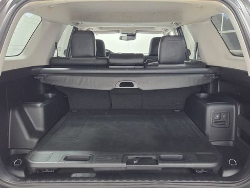 Used 2020 Toyota 4Runner SR5 Premium w/ Moonroof Package RWD image 11