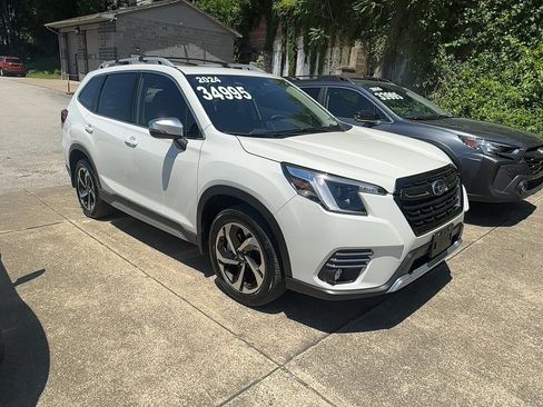 Certified 2024 Subaru Forester Touring w/ Convenience Package AWD/4WD image 2