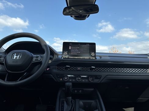 Certified 2024 Honda Accord EX image 29