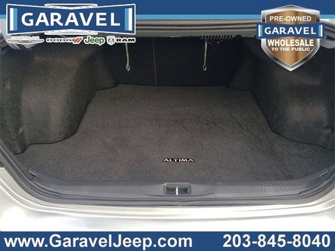 Used 2012 Nissan Altima 3.5 SR w/ Sport Pkg image 41