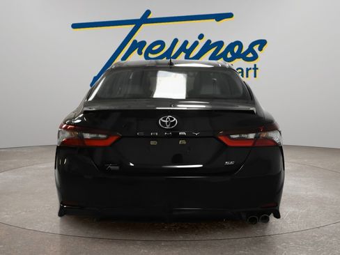 Used 2022 Toyota Camry SE FWD image 10