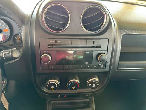 Used 2014 Jeep Patriot Sport w/ Power Value Group FWD image 14