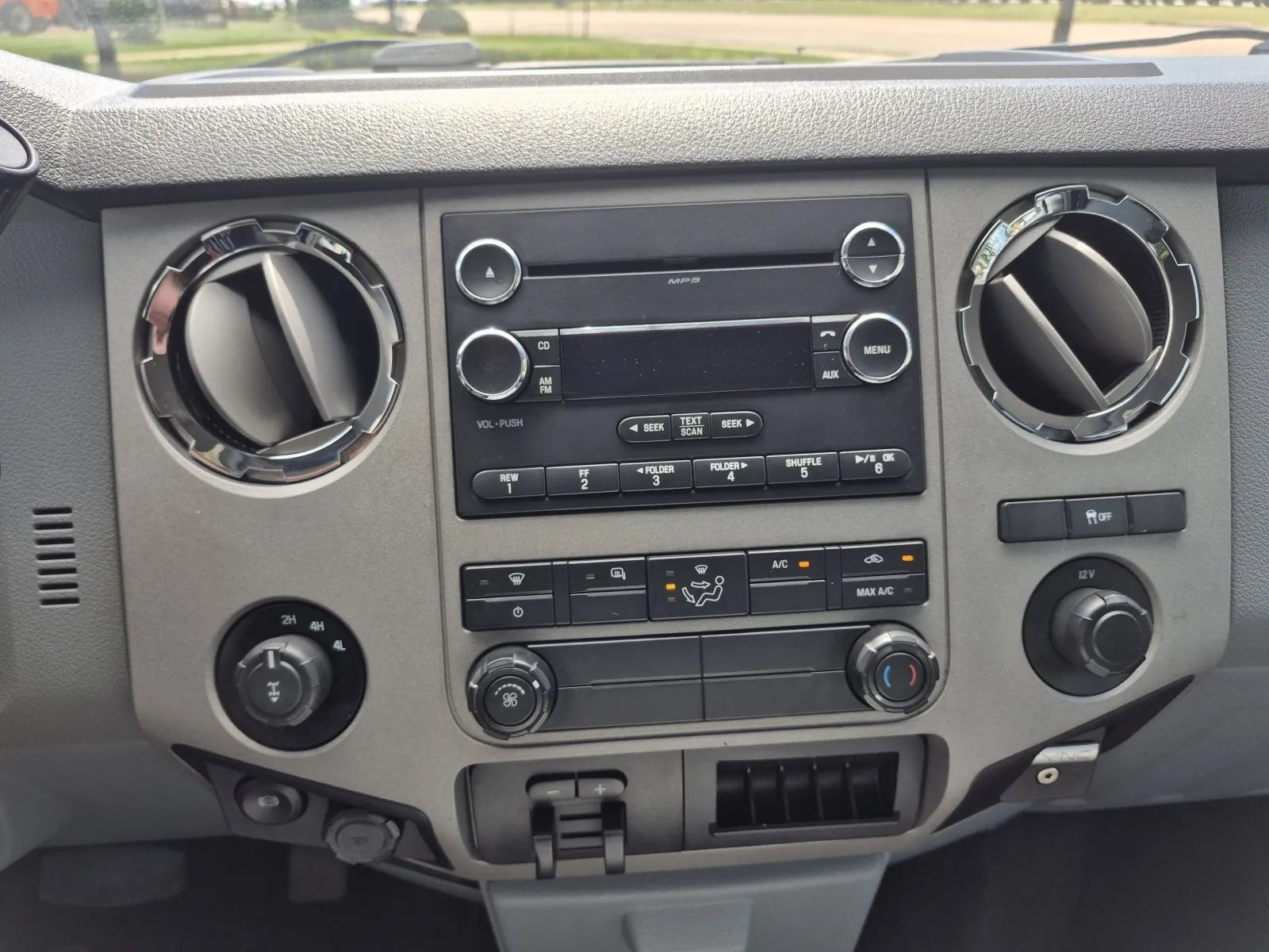 Used 2016 Ford F250 XLT AWD/4WD image 24